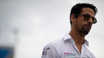 Furious di Grassi wishes penalty on Frijns in race-ending shunt spat