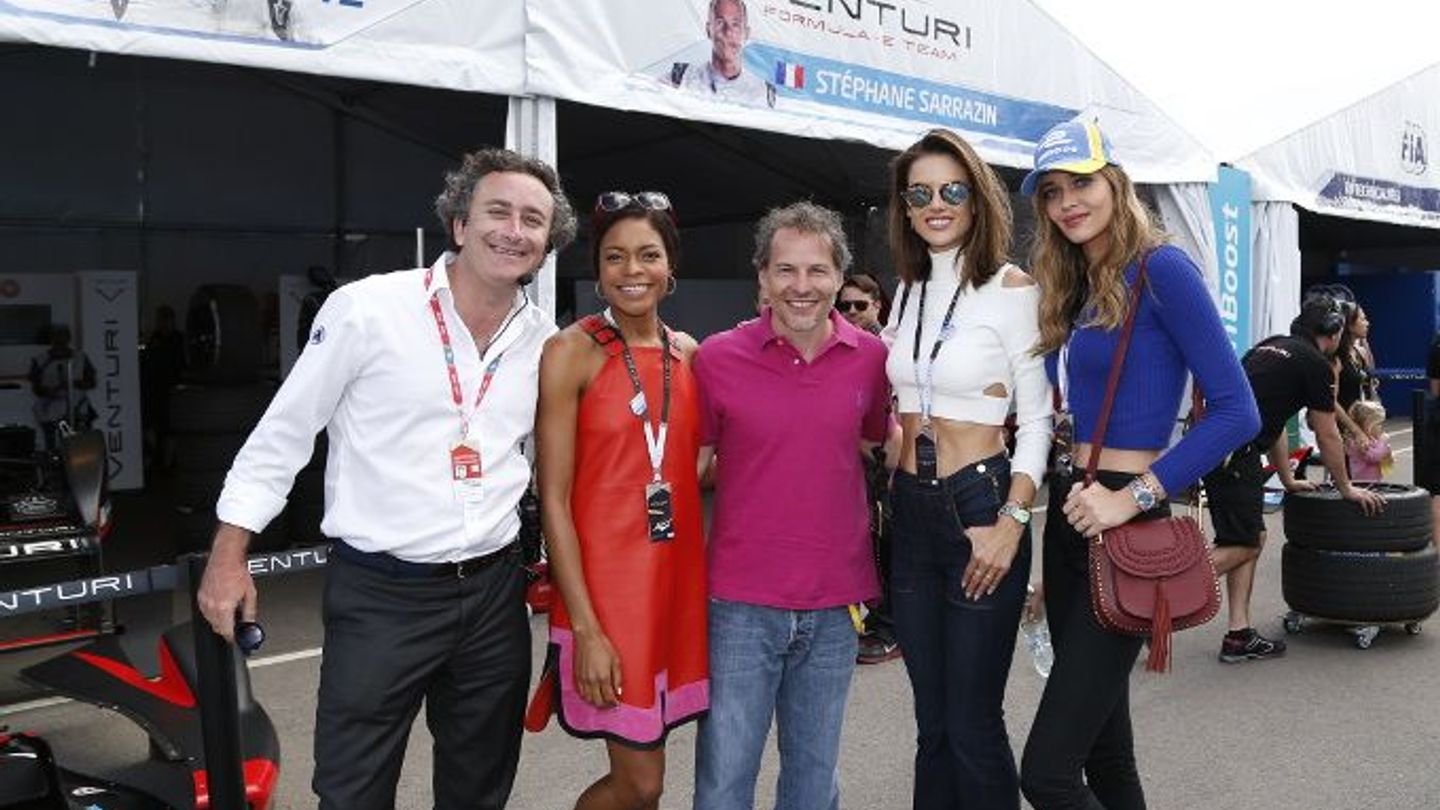 Naomie Harris joins Formula E in Punta
