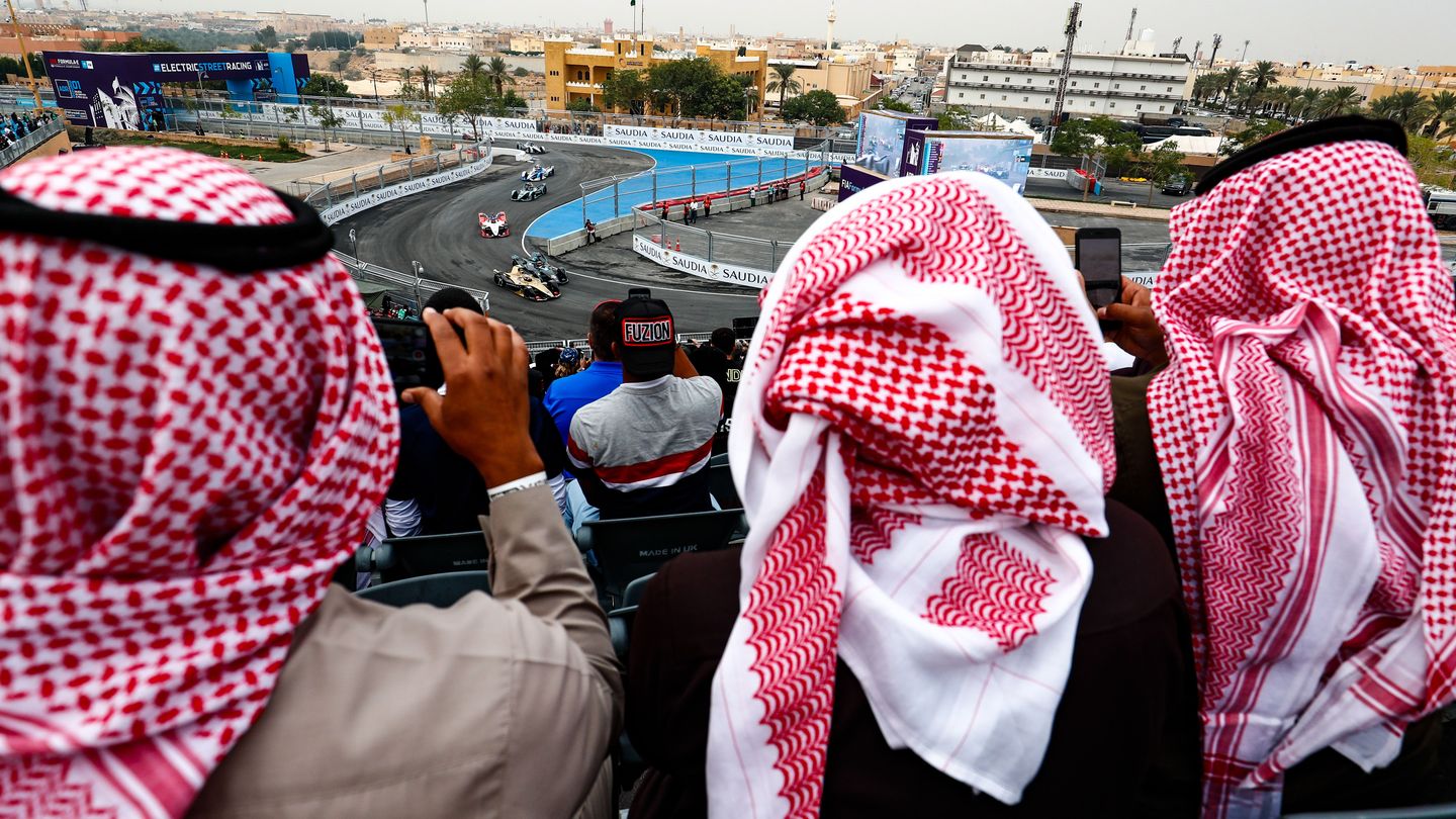 2018 SAUDIA Ad Diriyah E-Prix - the best of social