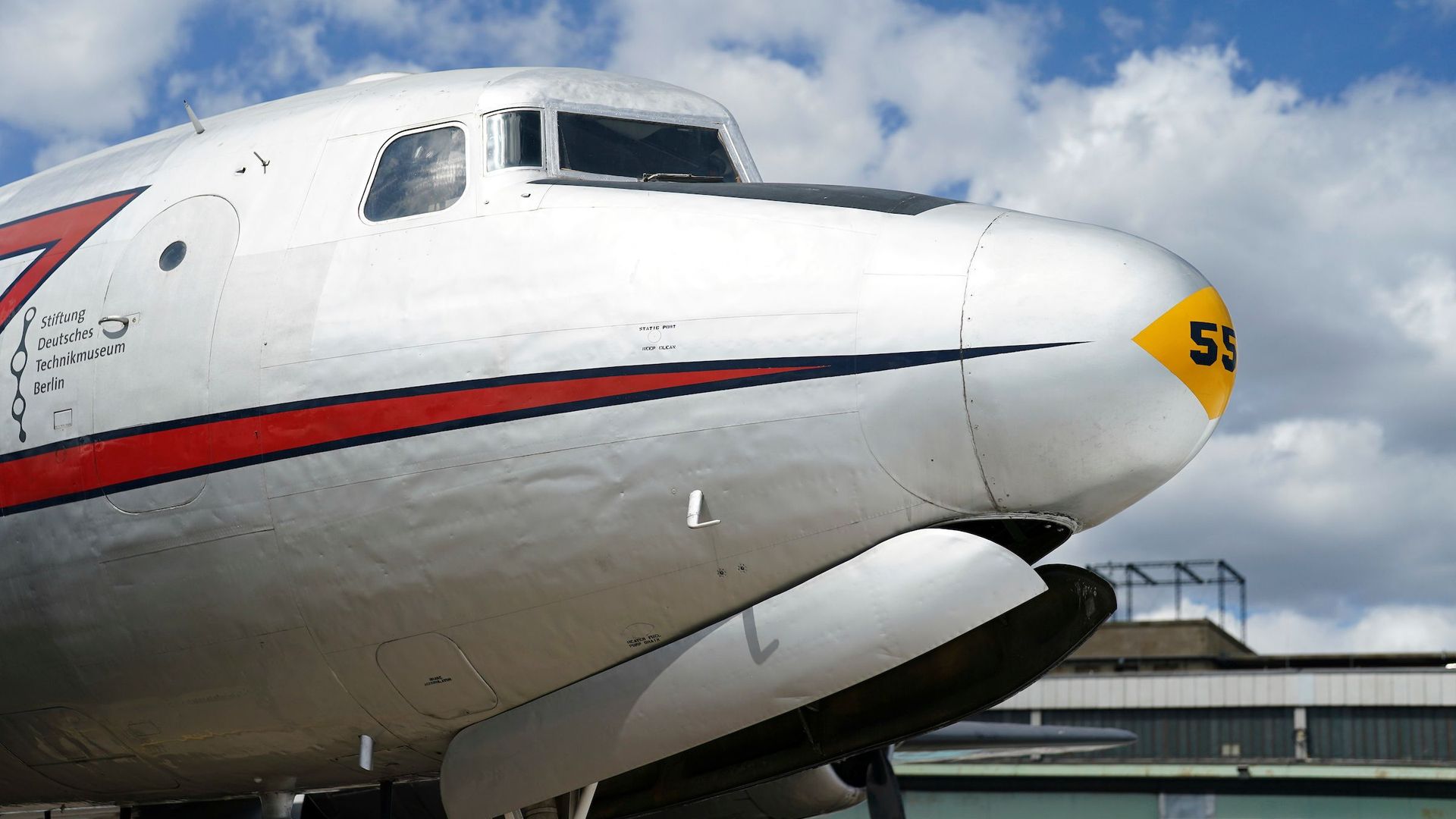 berlin tempelhof plane