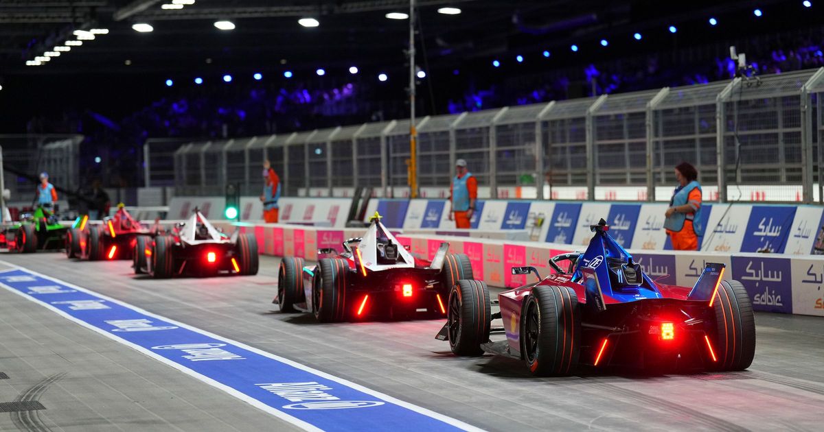 london pit lane fp3 highlights