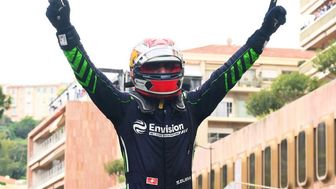 race-winner-sebastien-buemi-en