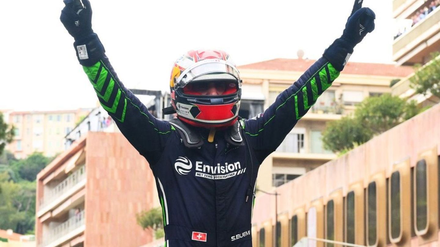 race-winner-sebastien-buemi-en