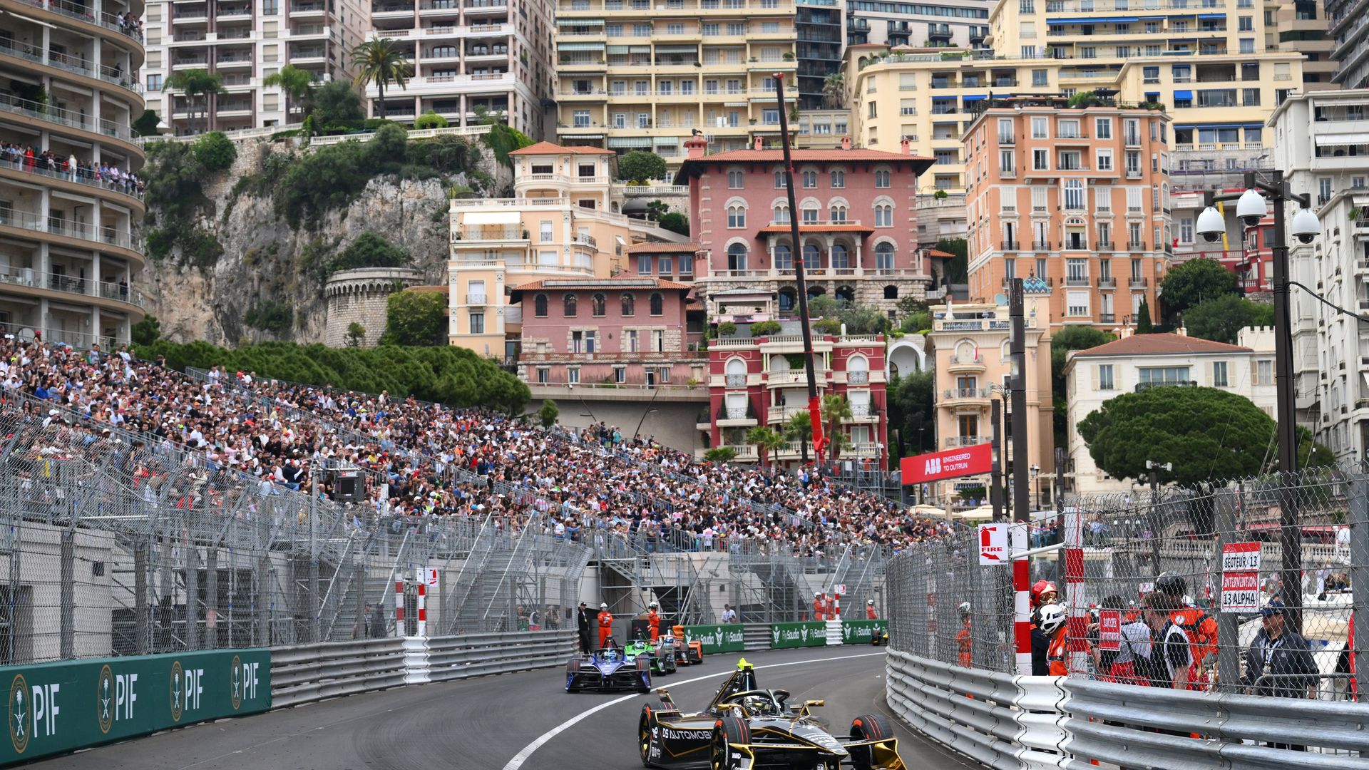 monaco 2025 gunther swimming pool section