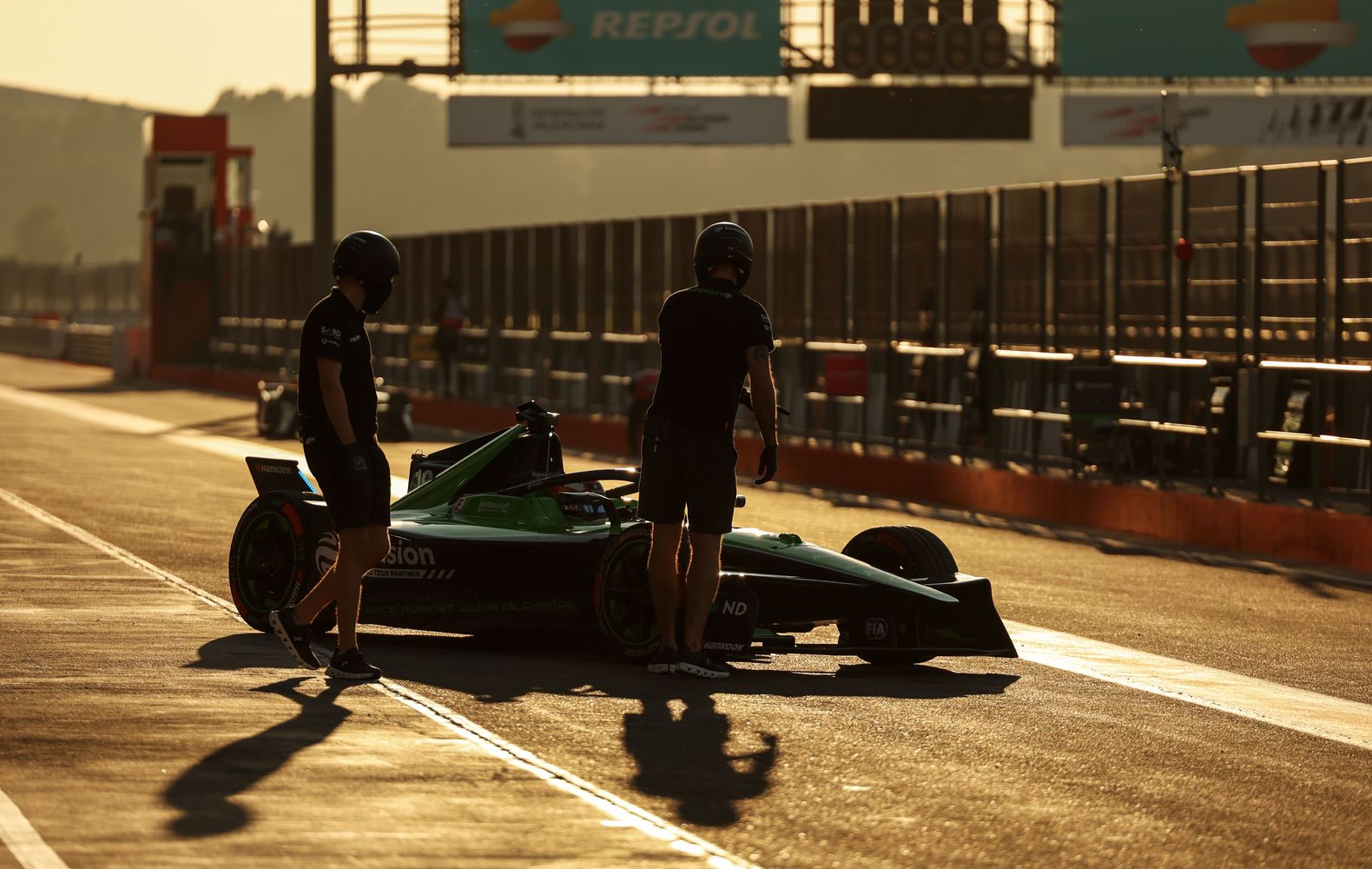 AF1_4000_wZAeIxBz_20251028054807