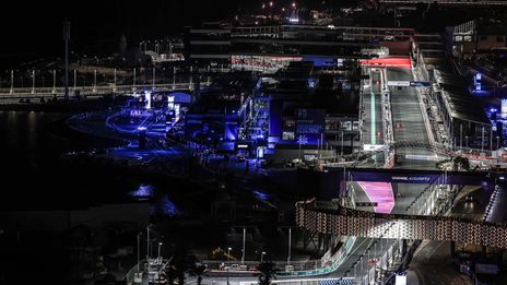 jeddah start straight above heli night