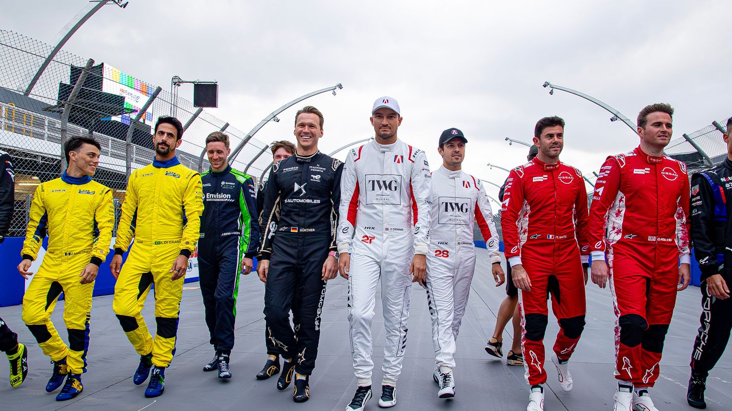 40bmottaps0139_2pi4kXYm_20251204102641