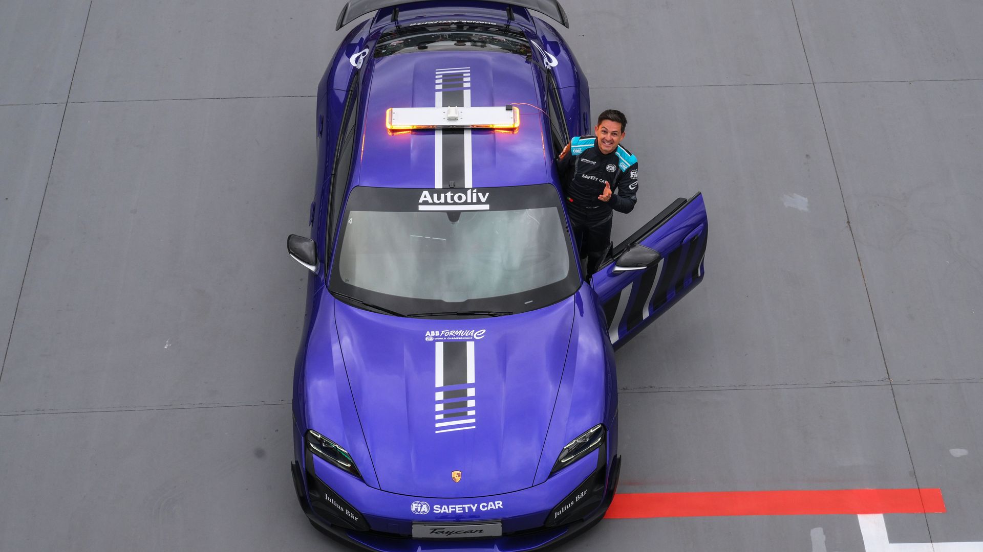 Bruno Correia formula e safety car driver