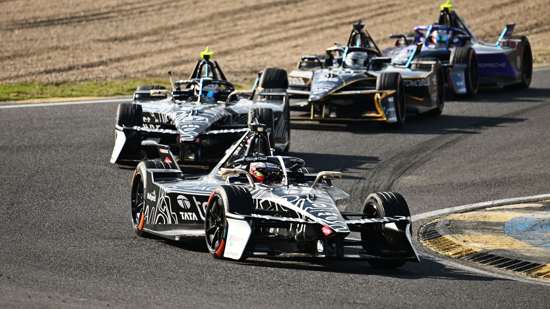 madrid jaguar leads test