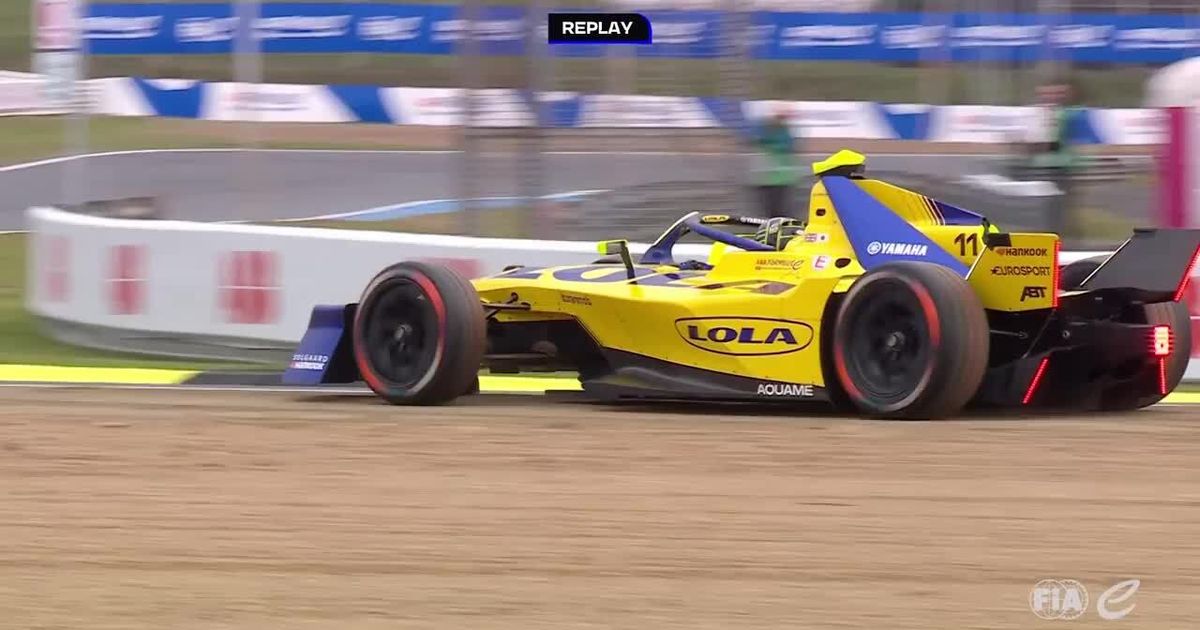 Lucas Di Grasi Replay 1