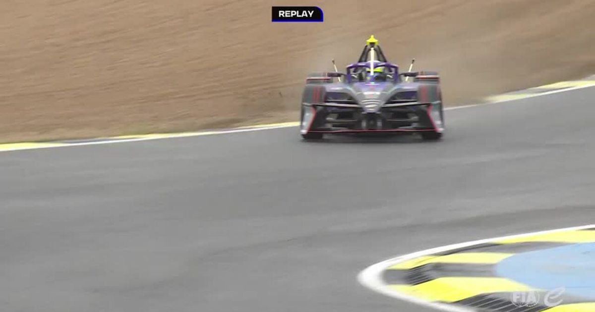 Nico Mueller Replay 1