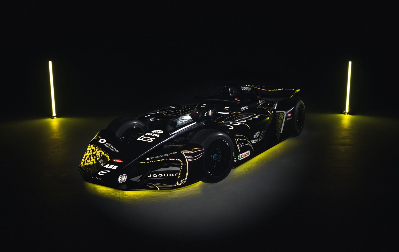 AGUAR_GEN4CAMO_4X5_FRONT3:4