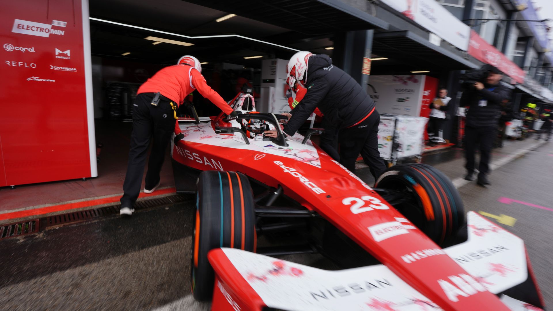 nissan garage formula e