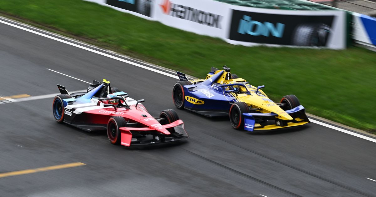 WATCH: The Shanghai E-Prix goes down to the wire!
