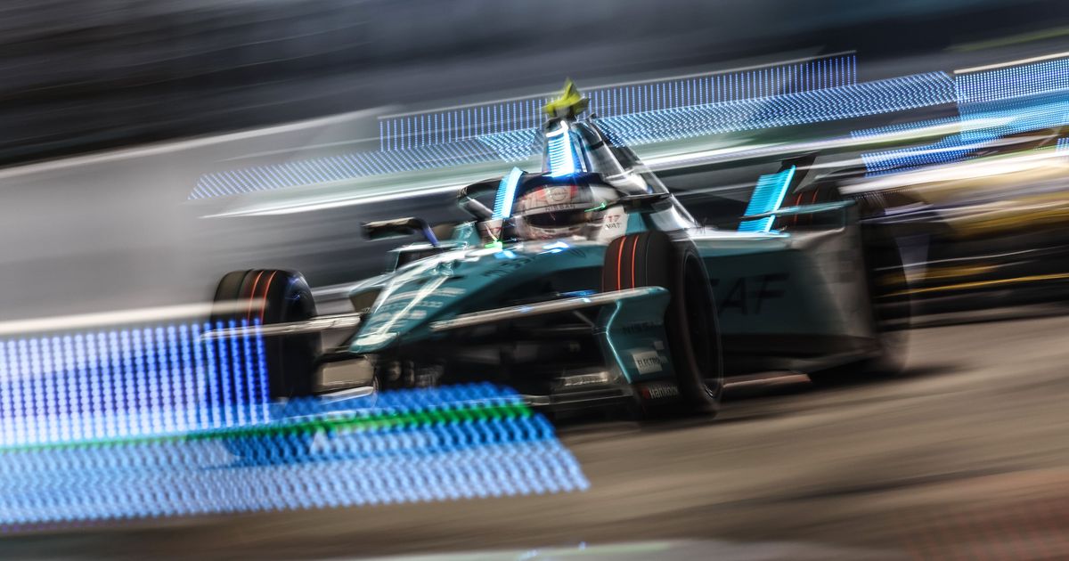 What time is the 2026 Hankook London E-Prix and how can I watch it?