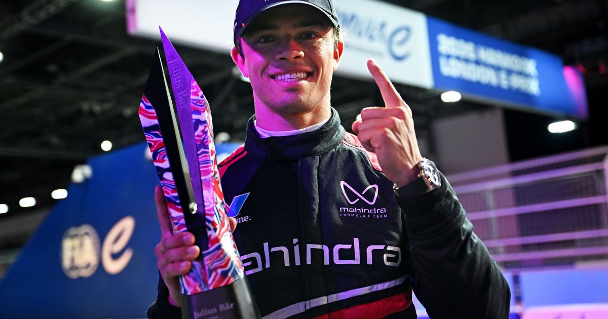 REPORT: Mahindra dominate front-row as de Vries starts from pole in London